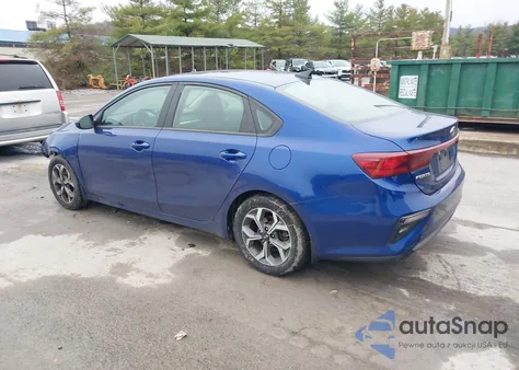 2019 Kia Forte Lxs z USA, uszkodzony, nr VIN 3KPF24AD2KE117828